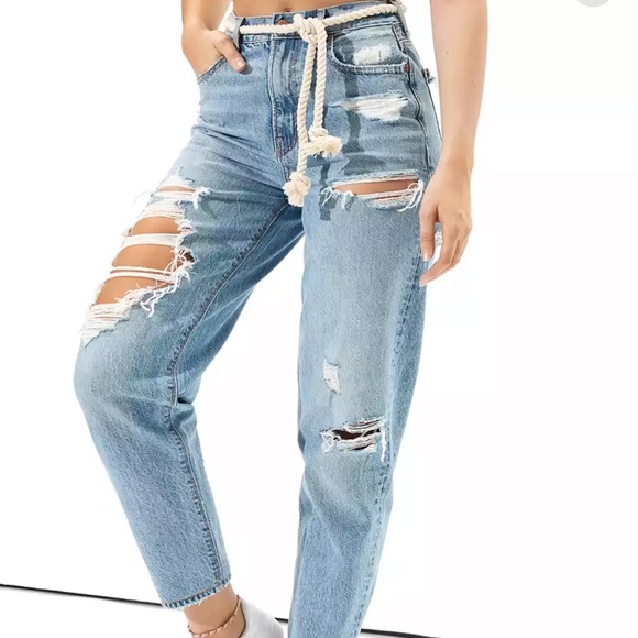 AE Ripped Relaxed Mom Jean - Picture 3 of 10